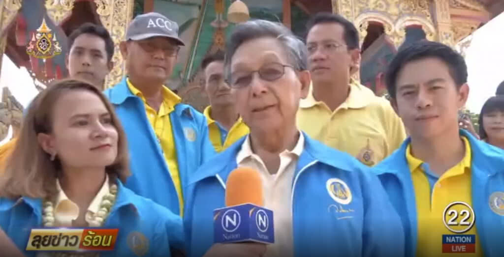 "ชวน" ไม่สนเก้าอี้ประธานสภา ชี้ "บัญญัติ" เหมาะที่สุด "ชวน" ไม่สนเก้าอี้ประธานสภา ชี้ "บัญญัติ" เหมาะที่สุด