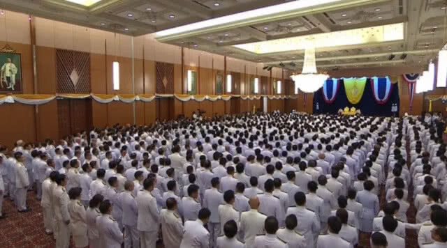 เสด็จเปิดประชุมรัฐสภา