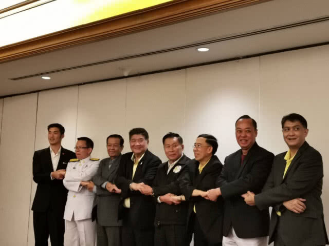 7 พรรคฝ่าย ปชต. จับมือ! เลือกประธานสภาฯ