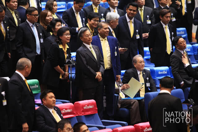 ส.ส.ร่วมยินดี "ชวน หลีกภัย" ได้เก้าอี้ประธานสภาฯ