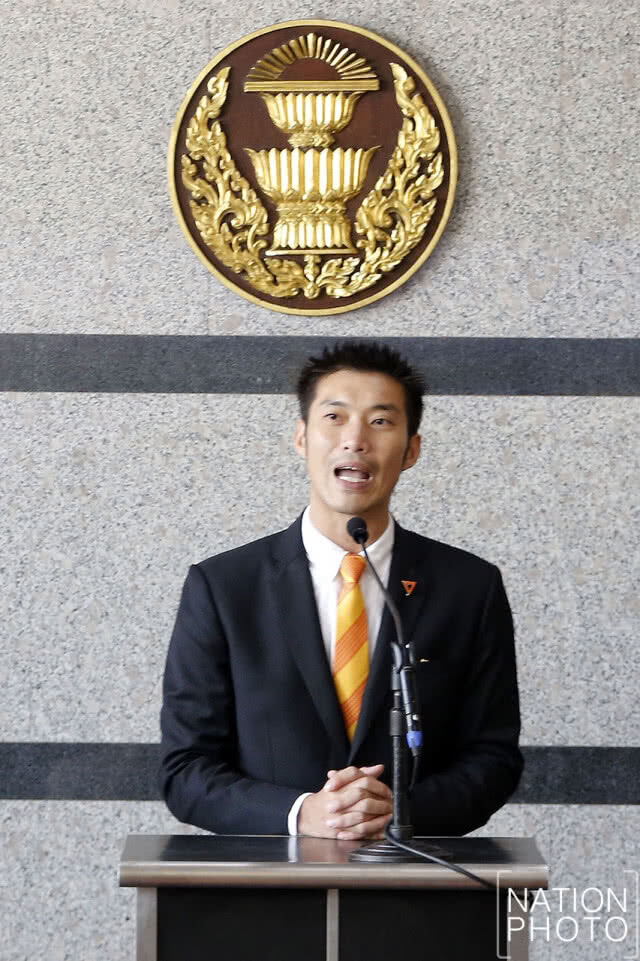 "ธนาธร" ไม่เสียใจ ยุติปฏิบัติหน้าที่ ส.ส.รอศาลรัฐธรรมนูญมีคำวินิจฉัย