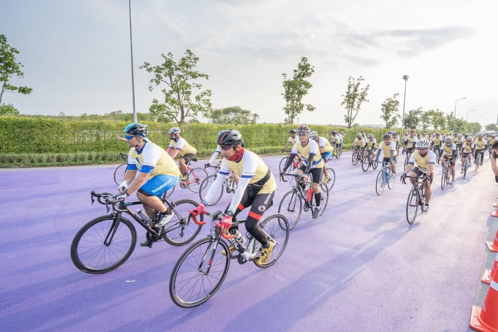 5 ,000 คนร่วมประวัติศาสตร์ปั่นจักรยานเทิดพระเกียรติมหามงคลฯ