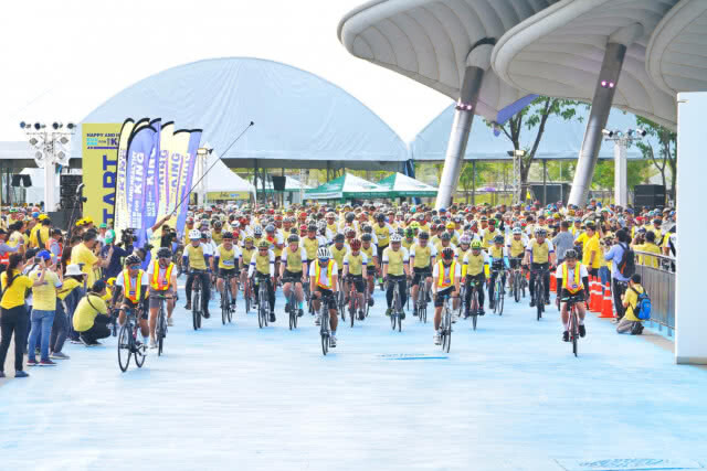 5 ,000 คนร่วมประวัติศาสตร์ปั่นจักรยานเทิดพระเกียรติมหามงคลฯ