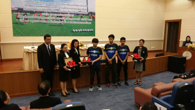 ศาลเยาวชนและครอบครัวกลาง"ลุย"สานฝันเยาวชนสู่ฟุตบอลอาชีพรุ่น2