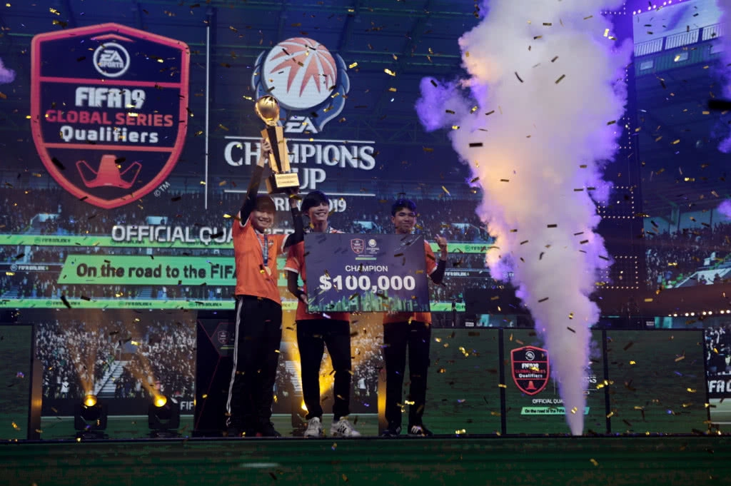 ไทยคว้าแชมป์โลก FIFA ONLINE 4 รายการ EACC