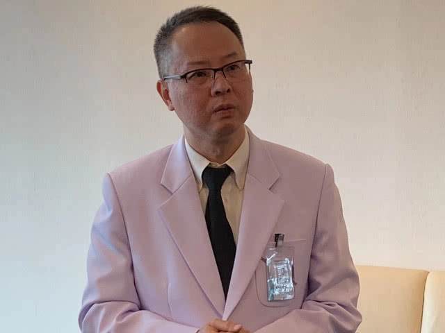 เรียก "หมอแอร์" สอบ หลังพบมีมูล ปมลาไปตปท. ยันไม่มีการช่วยเหลือ