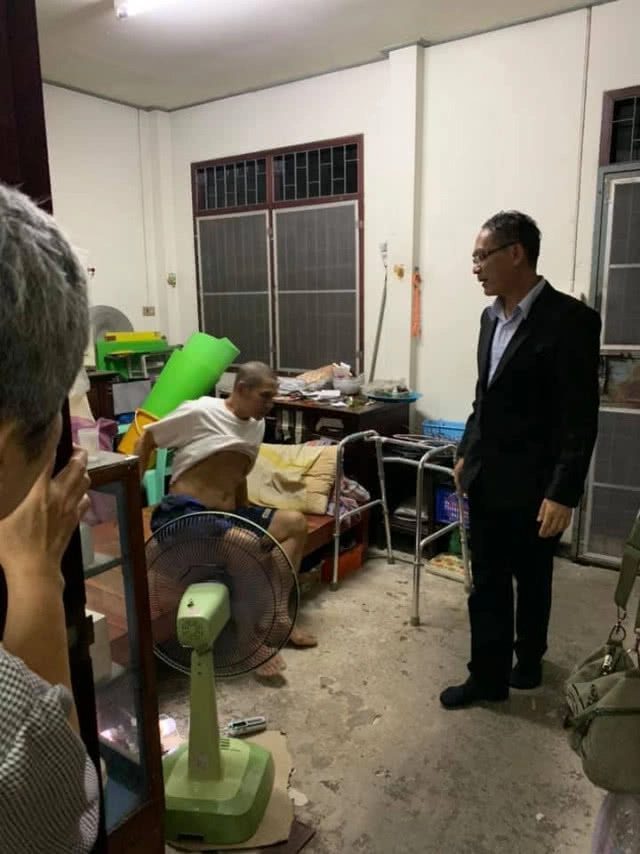 "สุชาติ สวัสดิ์ศรี" โพสต์ รับผิด! ที่หลงเชื่อ "ข่าวลือ" อดีตนศ.รามฯ ชก "ป๋าเปรม"