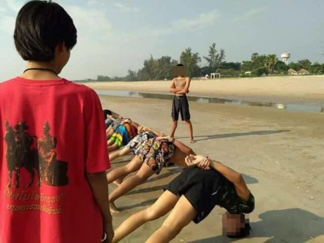 ดราม่า เพจดังเผยภาพรับน้อง รุ่นพี่ให้น้องเอาหัวปักพื้นริมหาด