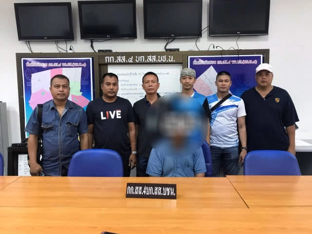 โจรในคราบแท็กซี่ จนมุม ตร.บางเสาธง  สะกดรอยตามรวบ