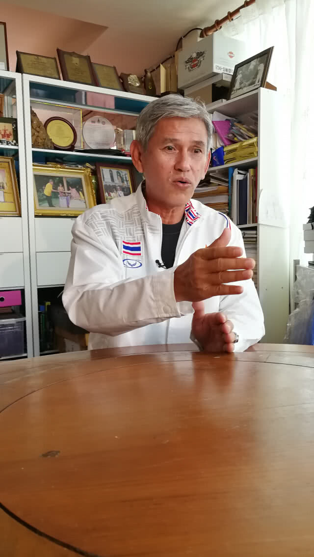 "โค้ชหรั่ง"ยก"หงส์แดง"เป็นต่อ"สเปอร์"ชิงแชมเปี้ยนส์ลีก