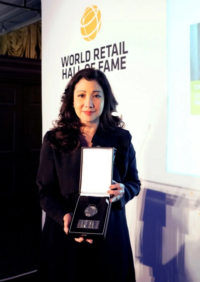‘ชฎาทิพ จูตระกูล’ หญิงไทยคนแรกถูกจารึกชื่อในหอเกียรติยศสภาการค้าปลีกโลก