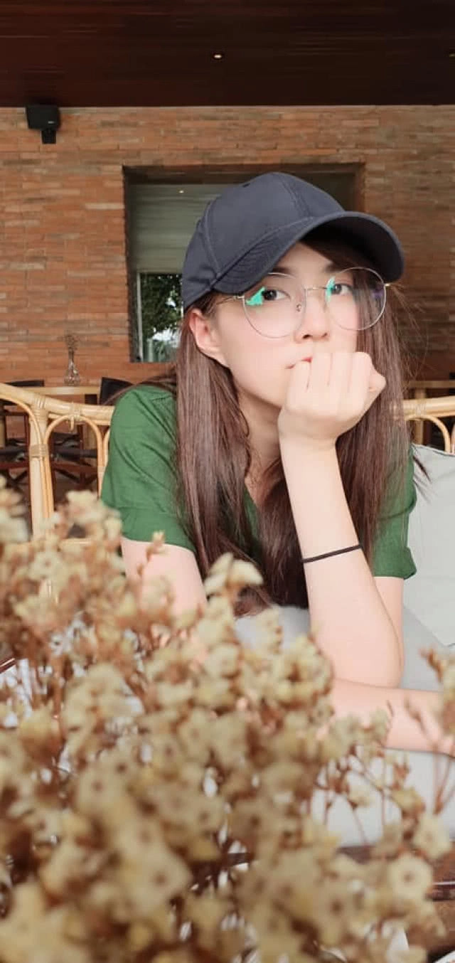 โอตะ ร่วมยินดี "ออม BNK48" คว้าเกียรตินิยมอันดับ1