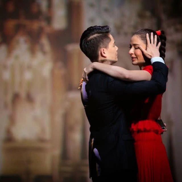 ริต้า ตื้นตัน กรณ์ ทำเซอร์ไพรส์ขอแต่งงาน