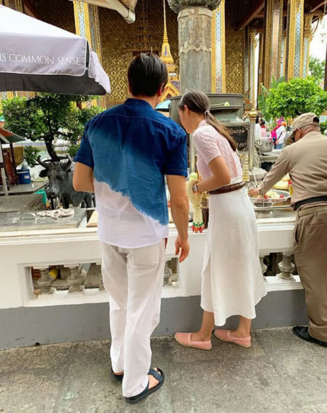 ญาญ่า ปัดทำบุญเสริมความรักคู่ ณเดชน์ เขินถูกถามเรื่องแต่งงาน