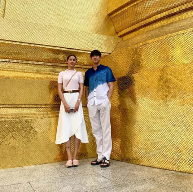 ญาญ่า ปัดทำบุญเสริมความรักคู่ ณเดชน์ เขินถูกถามเรื่องแต่งงาน