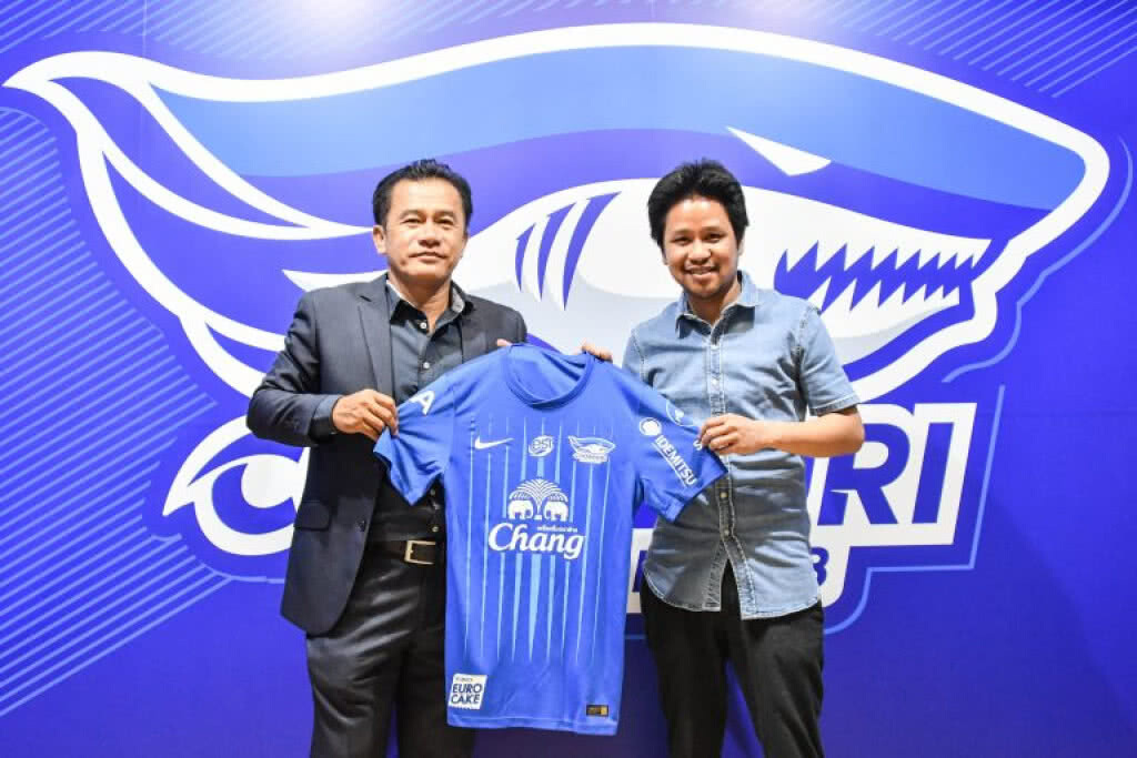 ฉลามชลเปิดตัว "โค้ชเตี้ย" นั่งกุนซือ