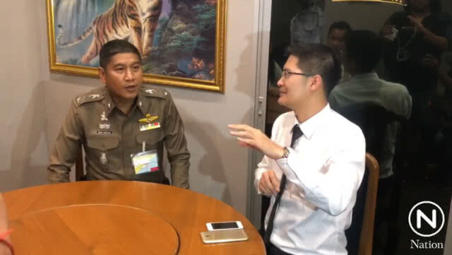 "มงคลกิตติ์" เข้าพบ ตร.ถามความคืบหน้าคดี "จ่านิว"