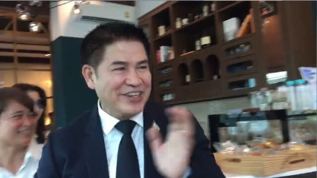 "ธรรมนัส" โผล่ดื่มกาแฟ ปชป. ยัน "ไม่มีนัยยะทางการเมือง"