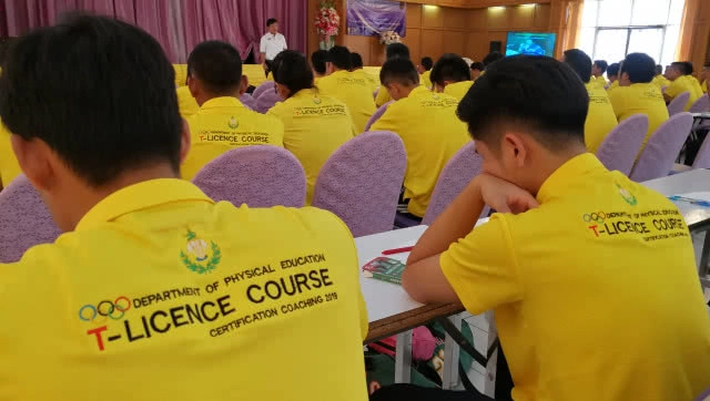 (คลิปข่าว)สมาคมผู้ฝึกสอนกีฬาฟุตบอลประเดิมจัดอบรมทีไลเซนส์