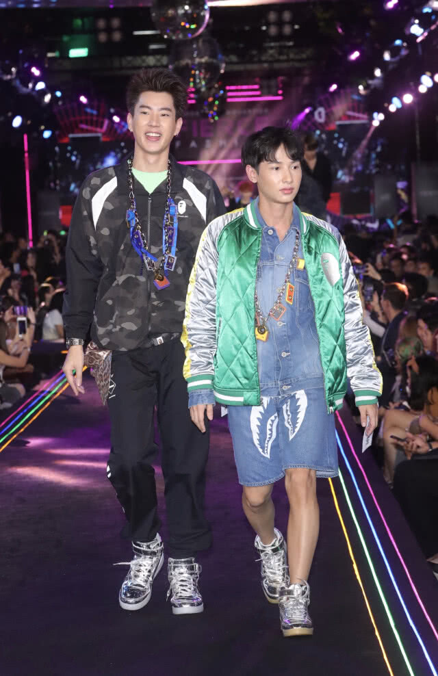 มาเป็น"อัลบั้ม" รวมรูปเฟียร์สๆ ของเหล่าดาราเซเลปคนดังในงาน "เฟียร์สแฟชั่น เอพพิโซด 3"