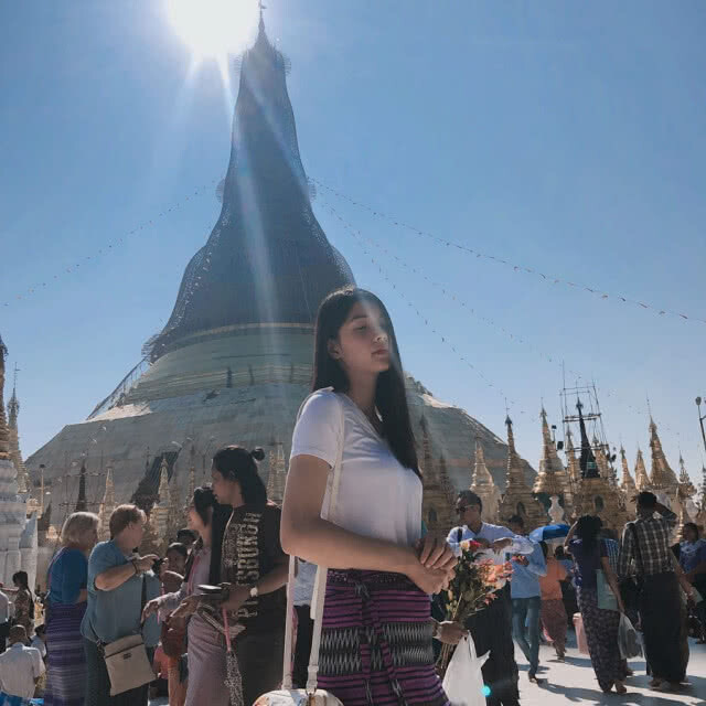 ดีนี่ BNK48 สมาชิก BNK48 รุ่น 2 ประกาศจบการศึกษา