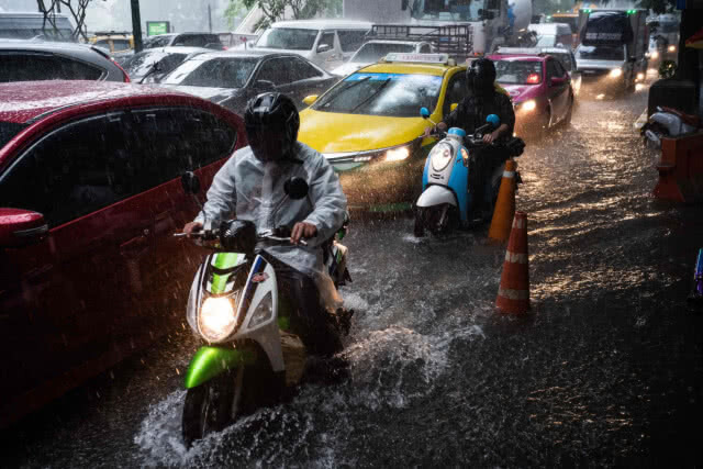 กทม.มีฝน70%ของพื้นที่และตกหนักบางแห่ง