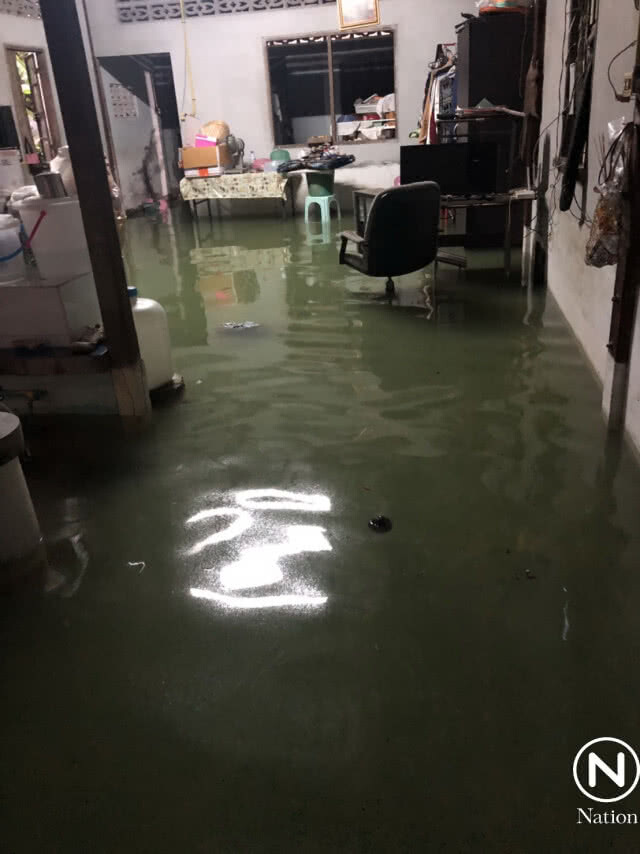 พังงาฝนตกหนัก ท่วมแล้ว 2 หมู่บ้าน