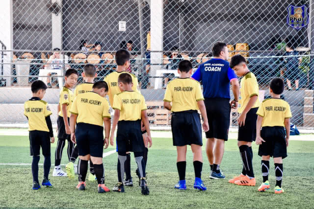 (คลิปข่าว) 5 ปี กับเส้นทาง" ภูริอะคาเดมี่ "