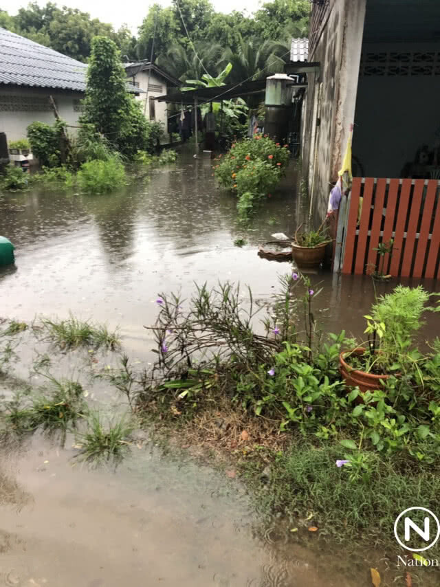 พังงาฝนตกหนัก ท่วมแล้ว 2 หมู่บ้าน