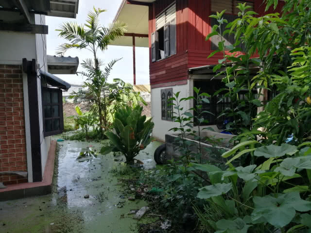 วอนหมู่บ้านจัดสรรช่วย หลังถมที่ทับทางน้ำจนท่วมซ้ำซาก