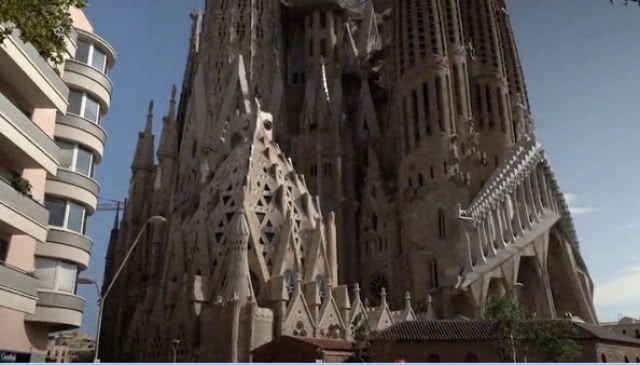 วิหารชื่อดังในสเปนเพิ่งได้ใบอนุญาต! หลังสร้างมานาน 137 ปี