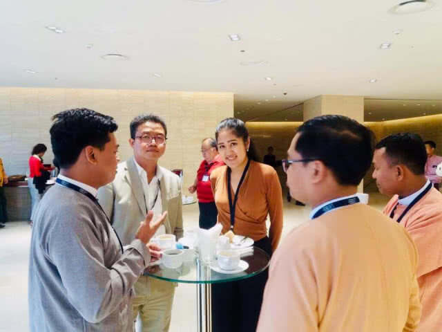 "ช่อ" พรรณิการ์ วานิช ชี้! "โซเชียลมีเดีย" แคมเปญออนไลน์ อาวุธใหม่ในสมรภูมิ(การเมือง)เก่า