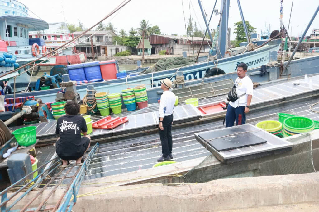 ประมงพาณิชย์​-พื้นบ้าน​ ประสานเสียงวอนรัฐคุมนำเข้า อาหารทะเลเพื่อนบ้านกดราคาประมงไทย