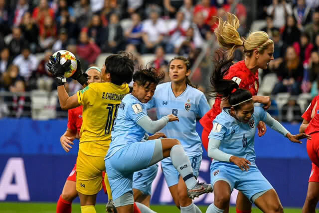 ชบาแก้ว โดนอเมริกา ถลุงโหด 13-0 ประเดิมเวิลด์คัพ ที่ฝรั่งเศส