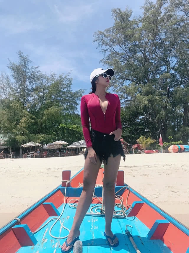 ที่นี่มีหมูทะเล!!! มาใช้ไลฟ์สไตล์ สุดชิคที่เกาะสมุยกันดีกว่า....