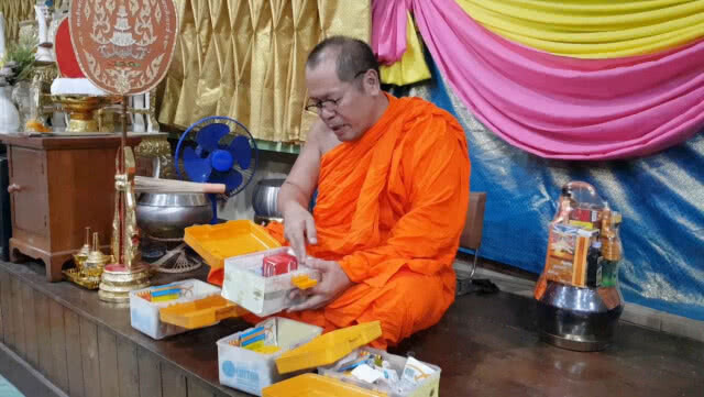 เจ้าอาวาสวัดดัง โพสต์คลิปเตือน "กล่องสังฆทาน" ไร้คุณภาพ
