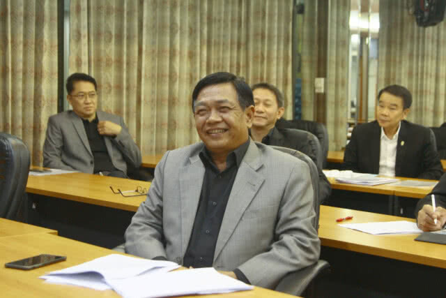 'ส.ส.ประชาธิปัตย์' ประชุมถกคุณสมบัติ ตำแหน่งรัฐมนตรี