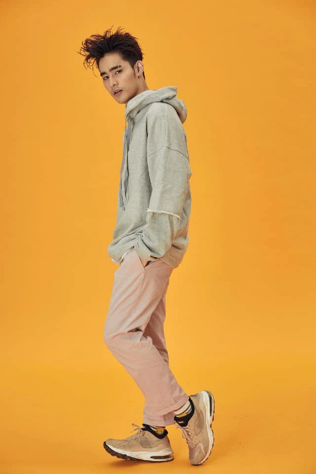 "นินิว ศุภฤกษ์"ศิลปินหน้าใหม่ที่น่าจับตามอง กับเพลงแรก "ยอม"