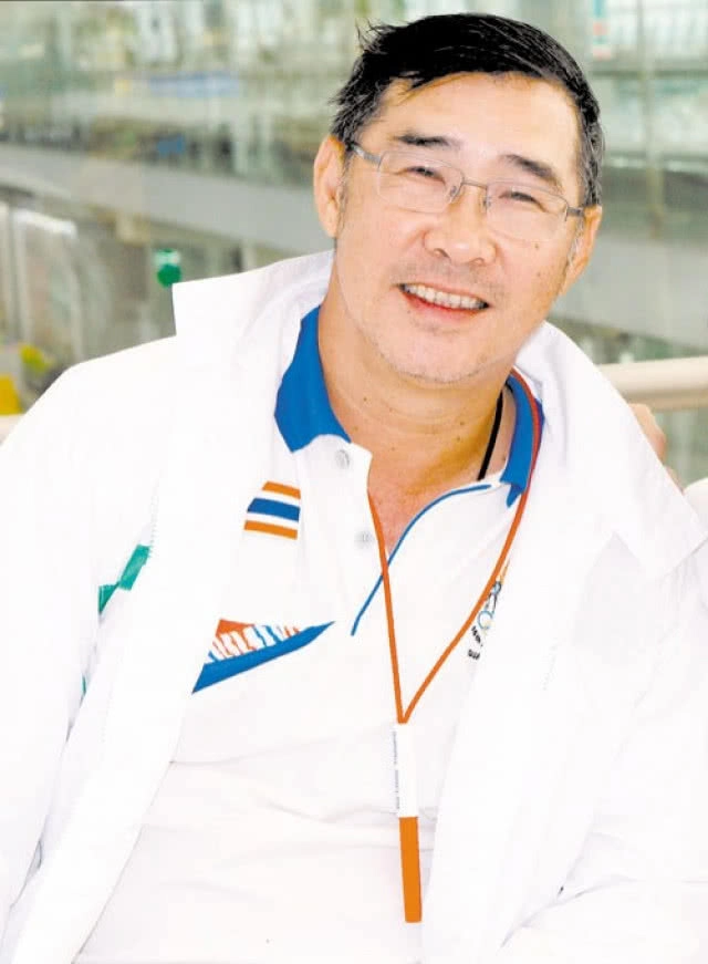 "ธราวุธ นพจินดา"  สิ้นใจกะทันหัน อาการเดียวกับพี่ชาย