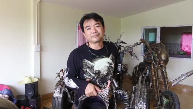เปิดใจหนุ่มในคลิป "พรีเดเตอร์" รับจ้างดำนา หาเงินกลับดาว