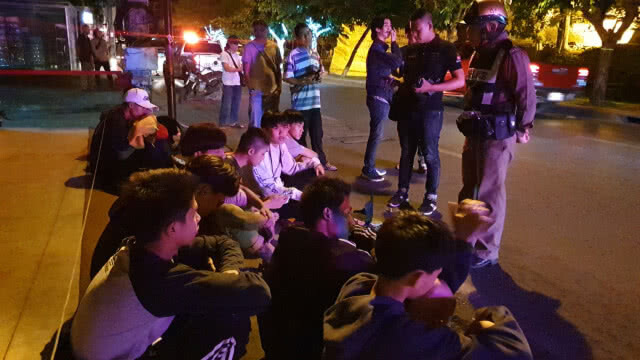 เผยภาพวงจรปิด โจ๋ไทใหญ่ ไล่ฟันนศ.เทคนิคดับ 2