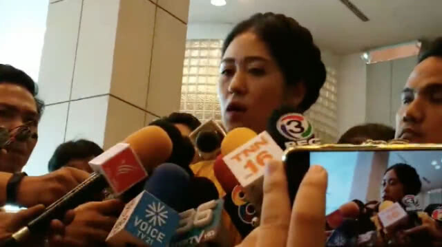 "นักวิชาการ" จวก "ช่อ" 5 เหตุผล! ทำใจไม่ได้กับสิ่งที่โฆษกหญิงอนาคตใหม่พูดเมื่อวาน