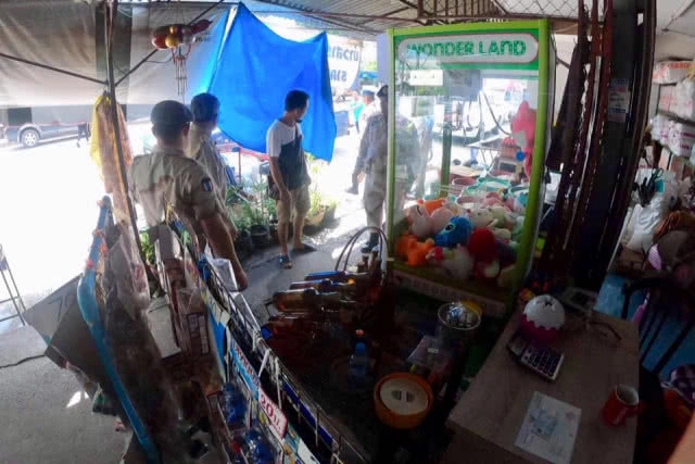 จับแล้ว! ตู้คีบตุ๊กตาหยอดเหรียญ เข้าข่าย "พนัน!" ผิดกฎหมาย