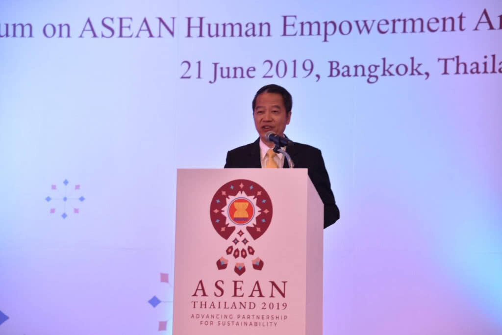 แรงงาน 375 ล้านคนทั่วโลกเสี่ยงตกงานภายในปี 73