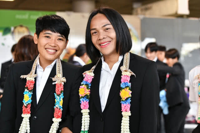 "ชบาแก้ว"ถึงไทย หลังจบภารกิจบอลโลก