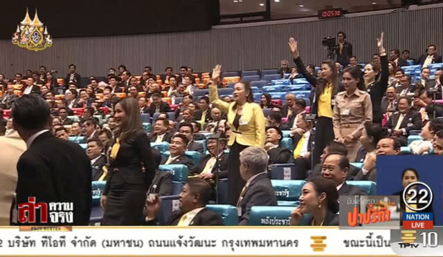 "ส.ส.หญิง" เลิกบาดหมาง รวมพลังทำงานผ่านเวทีสภา