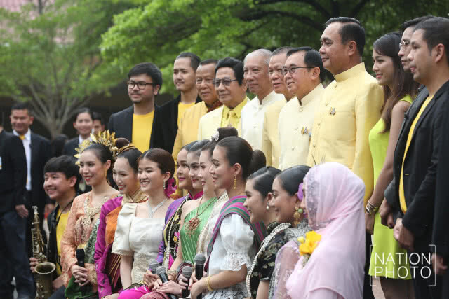 "คุณสมบัติ" พบ "คุณสมชาย(คสช.)"