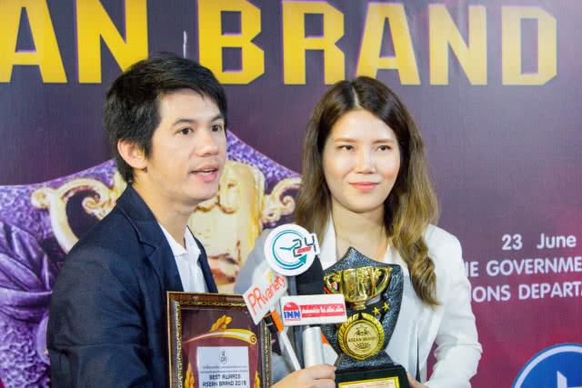 วลีรัตน์ คลินิก ผู้นำความงามอับดับหนึ่ง คว้ารางวัล "BEST AWARD ASEAN BRAND 2019"