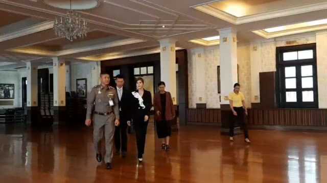 ศาลตัดสินจำคุก 6 เดือน "ก้อย รัชวิน" รอลงอาญา 1 ปี ปมรีวิวสินค้าเมจิกสกิน