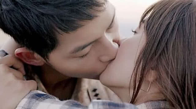 เส้นทางรัก ก่อนปิดตำนานคู่รักแห่งชาติ "ซงซงคัพเพิ้ล"